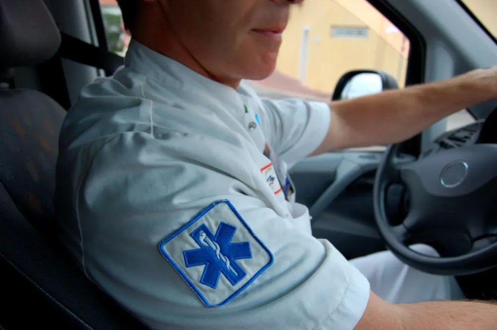 Ambulance pour personnes à mobilité réduite à  Rives-en-Seine